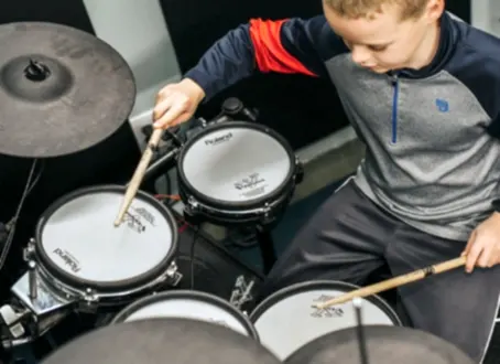 Bateri çalmanın disleksi üzerine olumlu etkisi var mıdır?