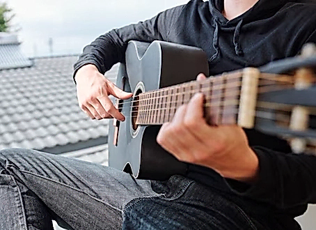 Pop gitar nedir, klasik gitarla pop müzik yapılır mı?