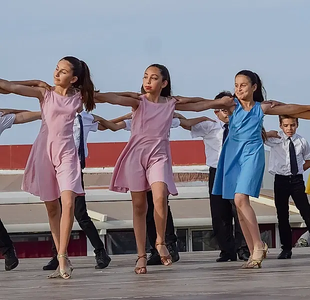 Yunan Sırtaki Dersleri